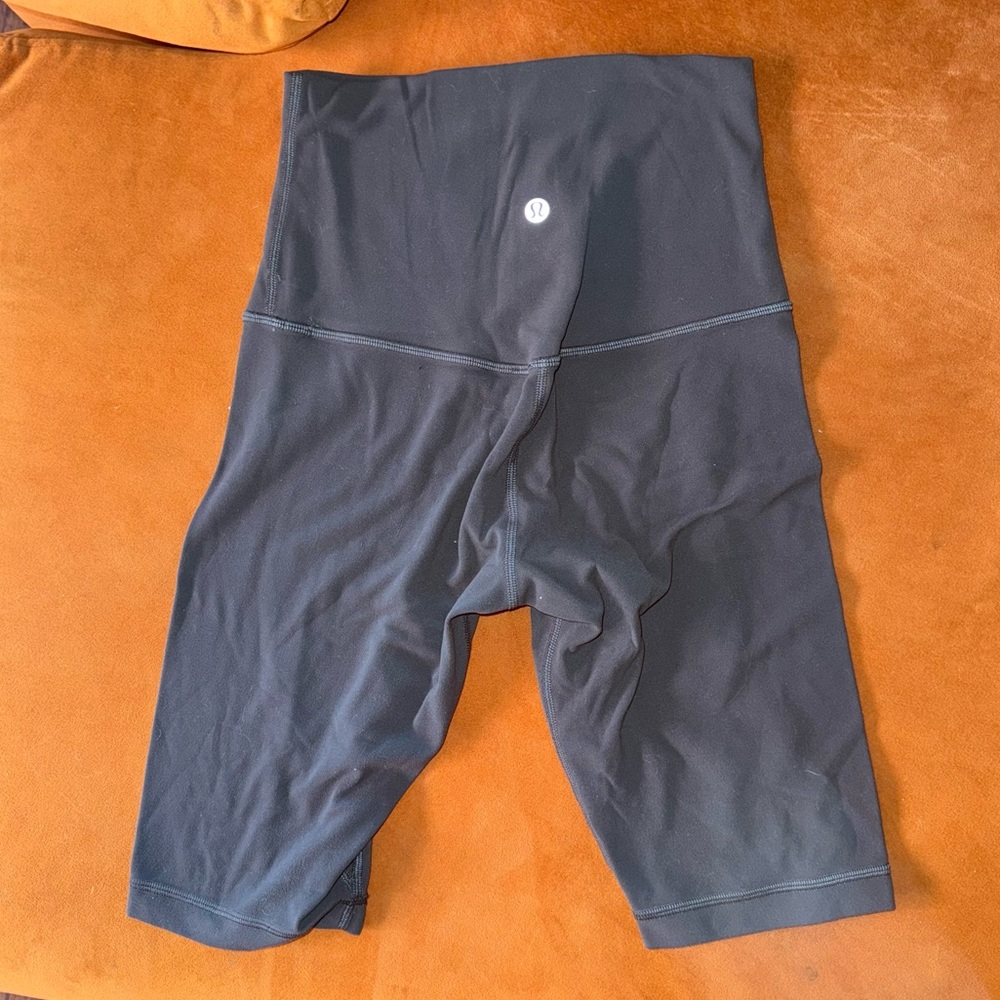 Lululemon Align Super High Rise 10” Biker Shorts | size 4 | Graphite Grey | NEW - Picture 3 of 7